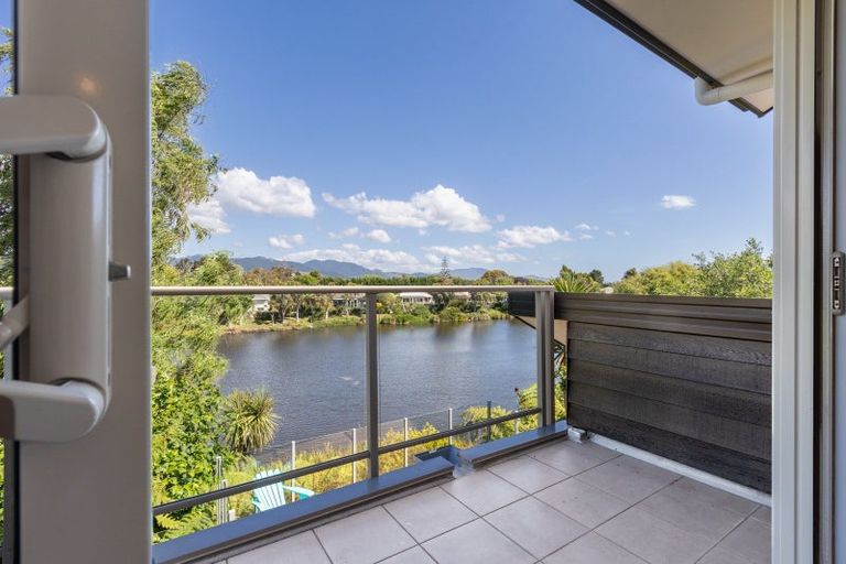 Photo of property in 66 The Drive, Paraparaumu Beach, Paraparaumu, 5032