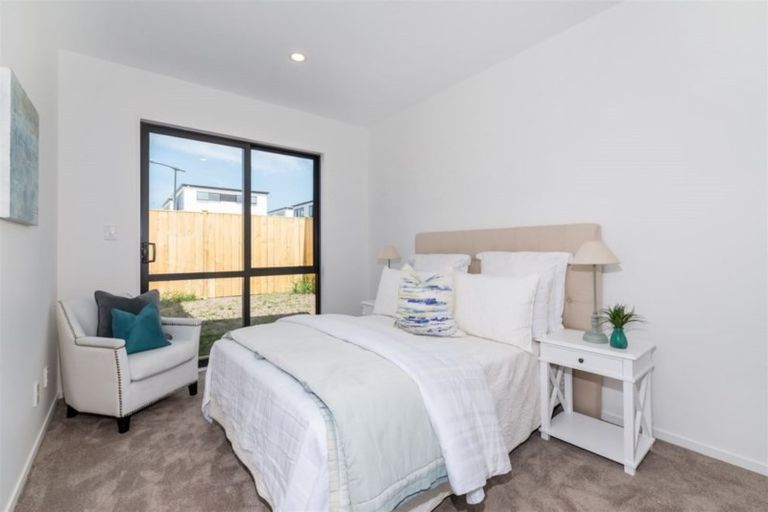 Photo of property in 5 Greenfinch Road, Hobsonville, Auckland, 0616