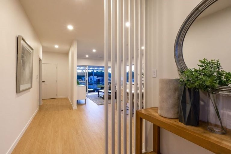 Photo of property in 47 Windlass Street, Long Bay, Auckland, 0630