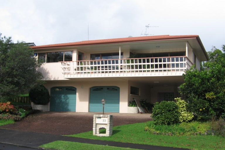 Photo of property in 13 Andrea Place, Sunnyhills, Auckland, 2010