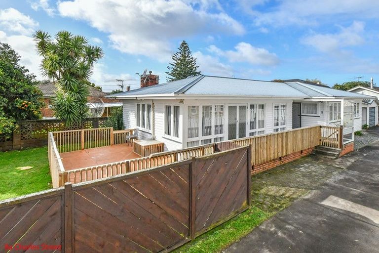 Photo of property in 8a Charles Street, Papatoetoe, Auckland, 2025
