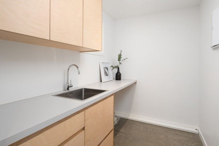 Photo of property in 12 Ward Street, Springlands, Blenheim, 7201