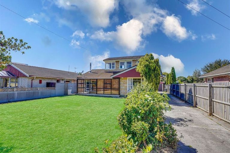 Photo of property in 129 Springs Road, Hornby, Christchurch, 8042