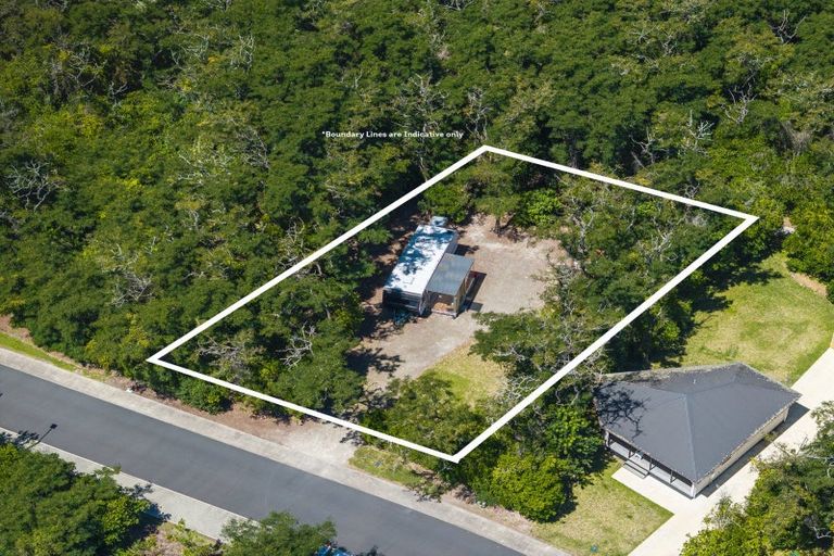 Photo of property in 16 Parawera Drive, Acacia Bay, Taupo, 3330