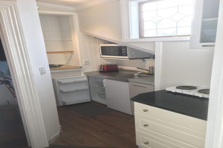 Photo of property in 31 Queen Street, Cambridge, 3434