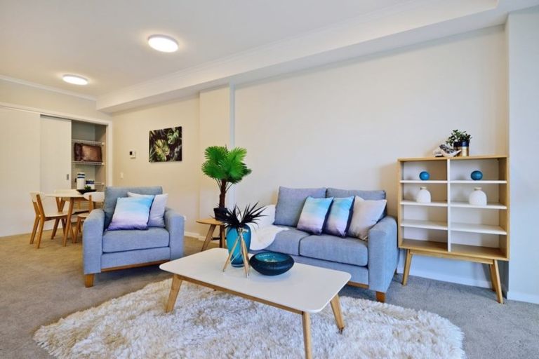 Photo of property in 178 Landmark Terrace, Orewa, 0931