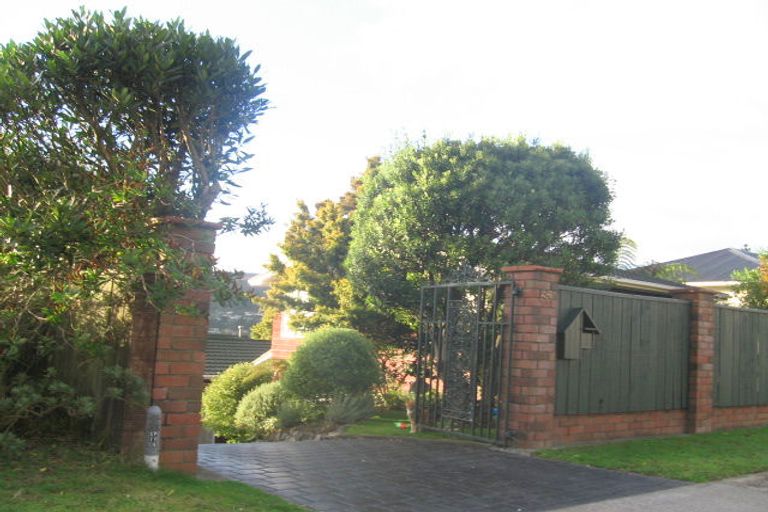 Photo of property in 55 Fyvie Avenue, Tawa, Wellington, 5028