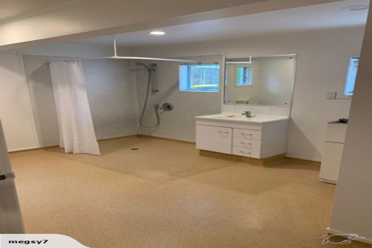 Photo of property in 18 Vauxhall Road, Devonport, Auckland, 0624