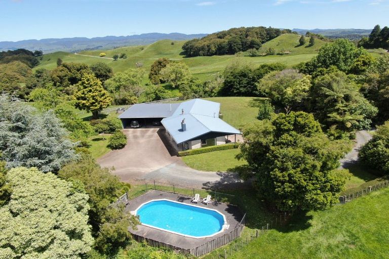 Photo of property in 166 Paekaka Road, Piopio, 3970