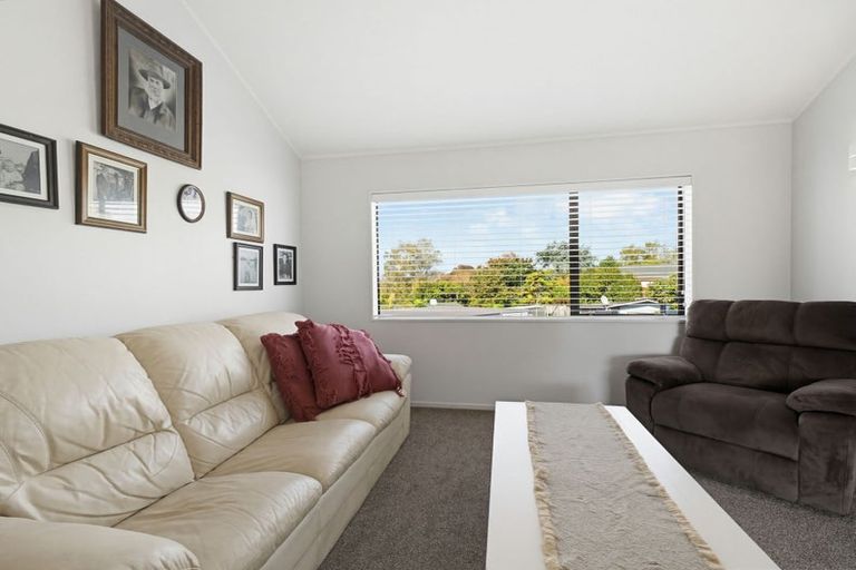 Photo of property in 74b Grand Vue Road, Kawaha Point, Rotorua, 3010