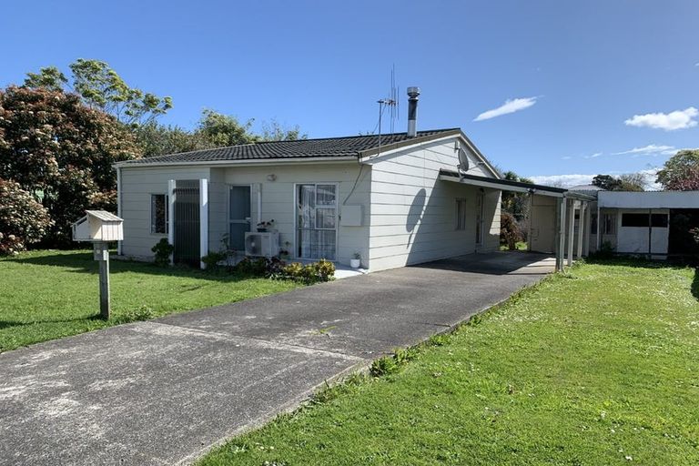 Photo of property in 20 Robert Street, Marton, 4710