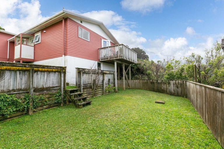 Photo of property in 5b Oldham Way, Crofton Downs, Wellington, 6035