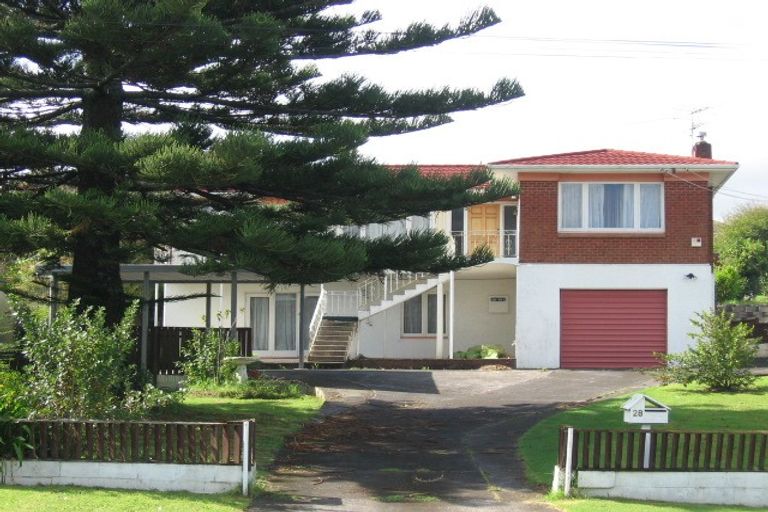 Photo of property in 28 Lewis Road, Pakuranga, Auckland, 2010