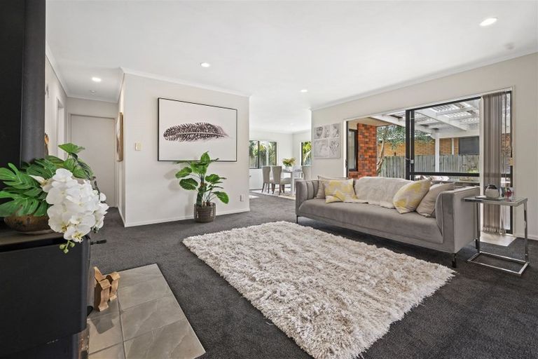 Photo of property in 26 Mandalay Place, Waiuku, 2123