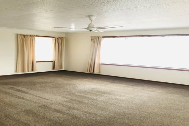 Photo of property in 4 Shirldale Place, Avonhead, Christchurch, 8042