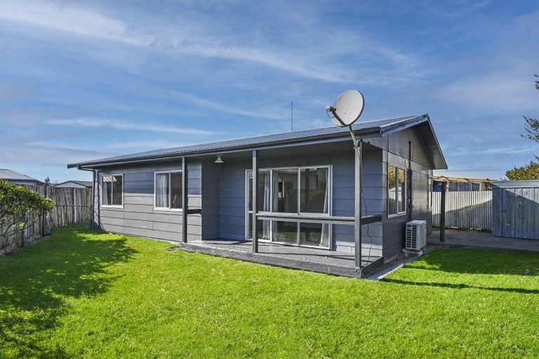 Photo of property in 17 Kilkee Terrace, Flaxmere, Hastings, 4120