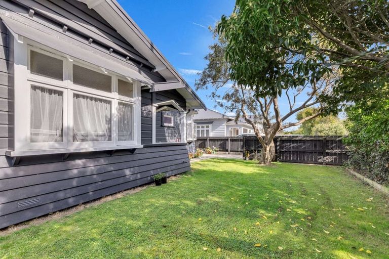 Photo of property in 194 Ferguson Street, West End, Palmerston North, 4412