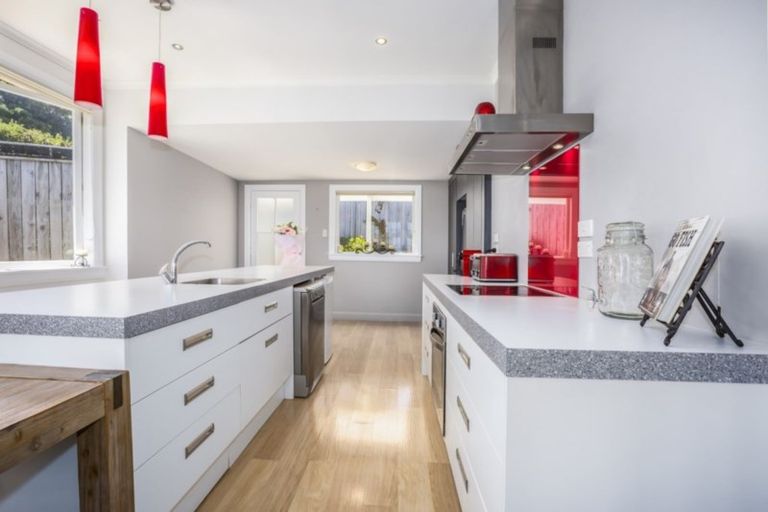 Photo of property in 21 Richard Street, Titahi Bay, Porirua, 5022