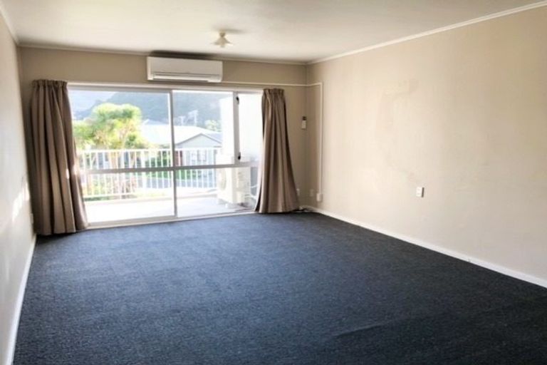 Photo of property in 95 Farmer Crescent, Taita, Lower Hutt, 5011