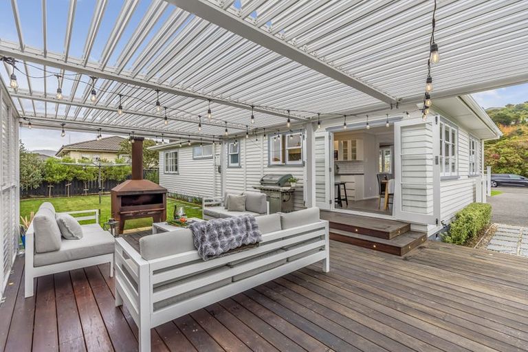 Photo of property in 4 Beauchamp Street, Tawa, Wellington, 5028