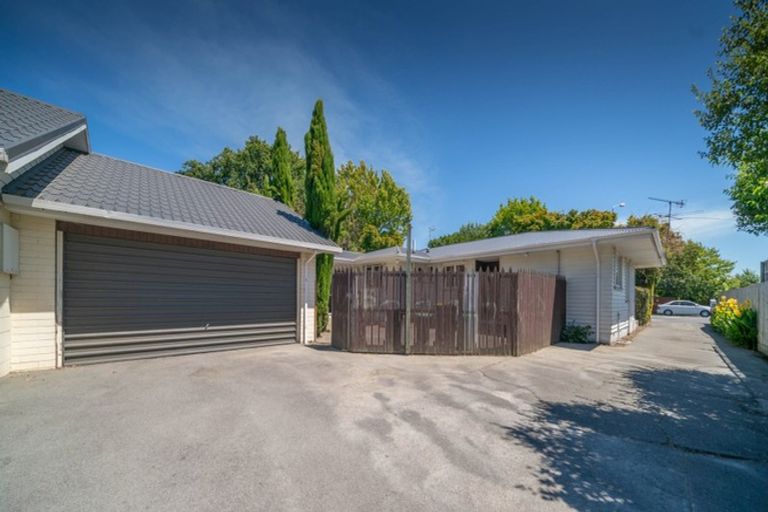 Photo of property in 2/60 Grahams Road, Burnside, Christchurch, 8041