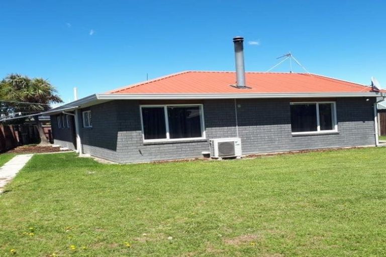 Photo of property in 14 Harrall Place, Kaiapoi, 7630