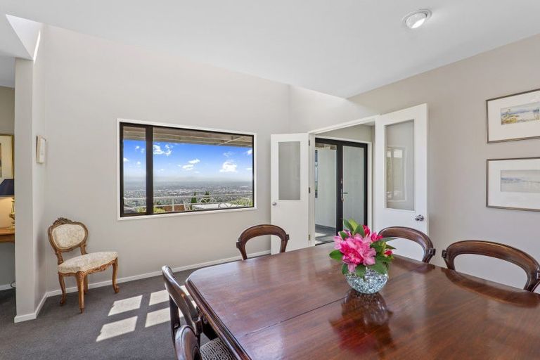 Photo of property in 3 Allom Lane, Cashmere, Christchurch, 8022