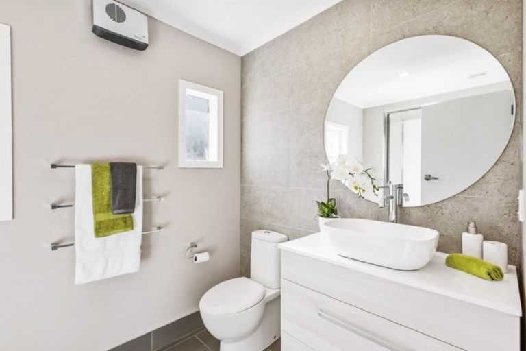Photo of property in 11 Heather Place, Melville, Hamilton, 3206
