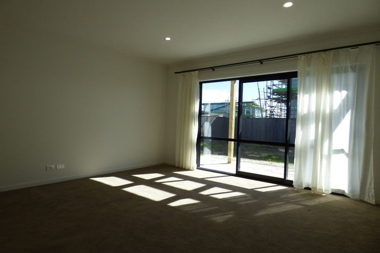 Photo of property in 14 Grey Warbler Road, Hobsonville, Auckland, 0616