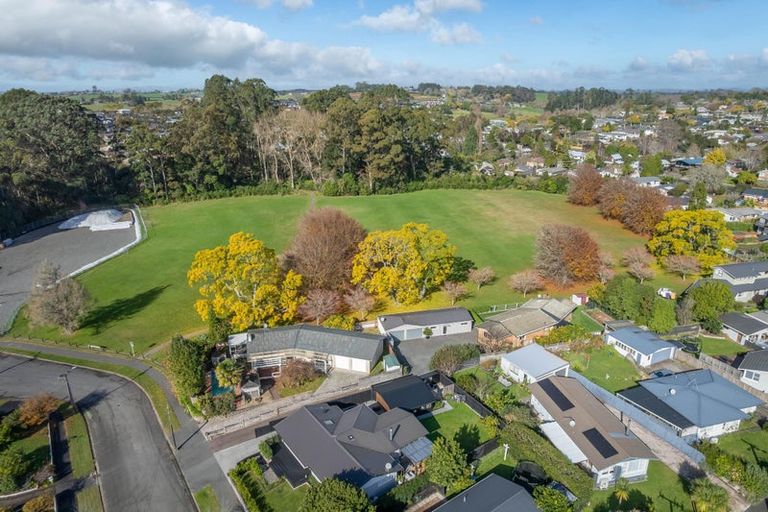 Photo of property in 26 Te Anau Place, Glenview, Hamilton, 3206