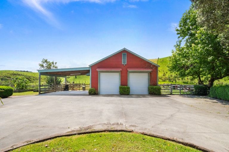 Photo of property in 75 Kahuterawa Road, Linton, Palmerston North, 4472