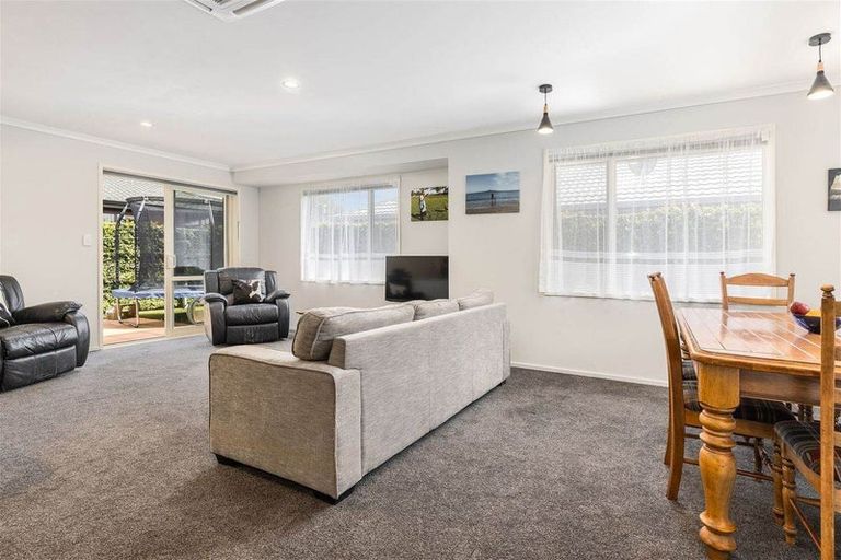 Photo of property in 145a Charles Street, Blenheim, 7201