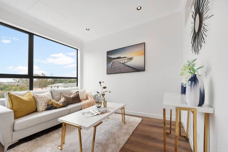 Photo of property in 5/31 Hill Crescent, New Lynn, Auckland, 0600