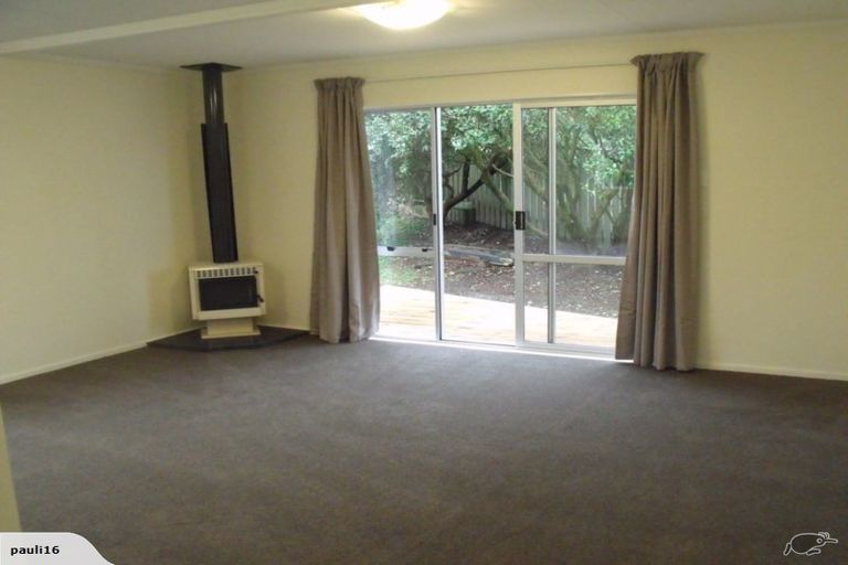 Photo of property in 374 Mazengarb Road, Paraparaumu, 5032