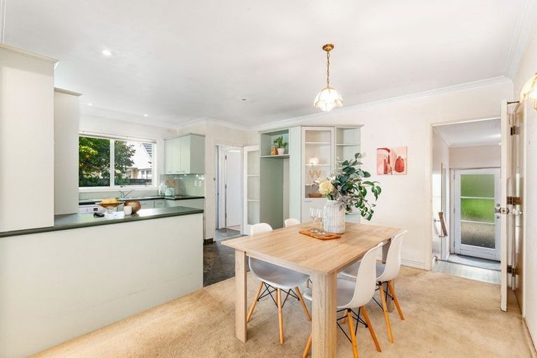 Photo of property in 244b Waiwhetu Road, Waterloo, Lower Hutt, 5011