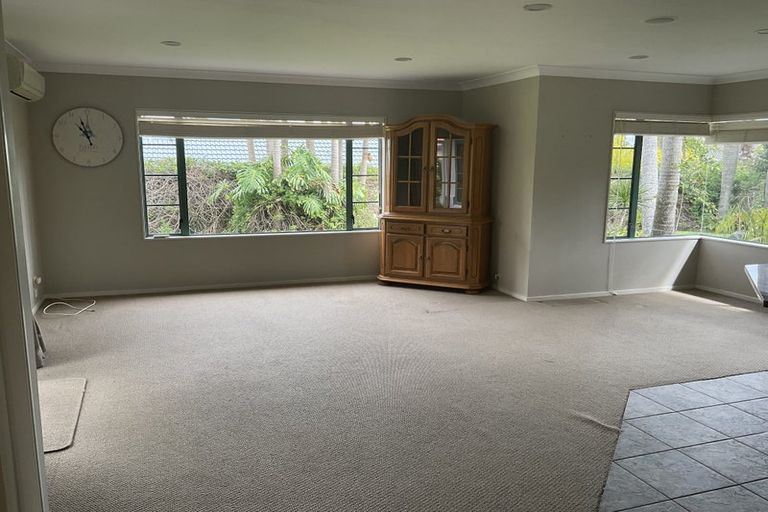 Photo of property in 12 The Mews, Shamrock Park, Auckland, 2016