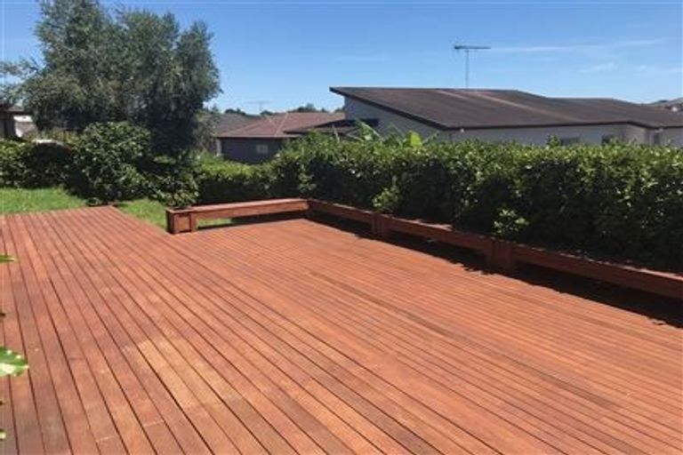 Photo of property in 12 Kouras Place, Flat Bush, Auckland, 2016