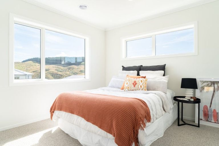 Photo of property in 47 Stockport Grove, Churton Park, Wellington, 6037