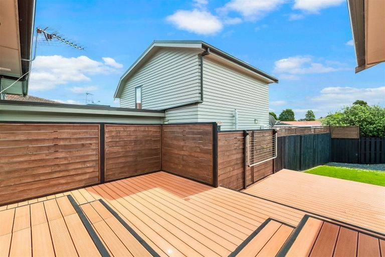 Photo of property in 49 Minaret Drive, Bucklands Beach, Auckland, 2014