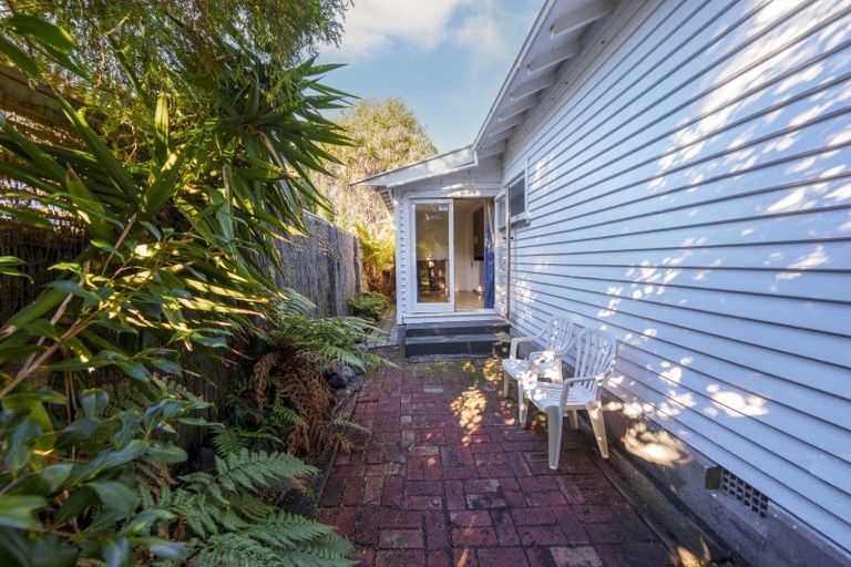 Photo of property in 12 Taylors Avenue, Bryndwr, Christchurch, 8052
