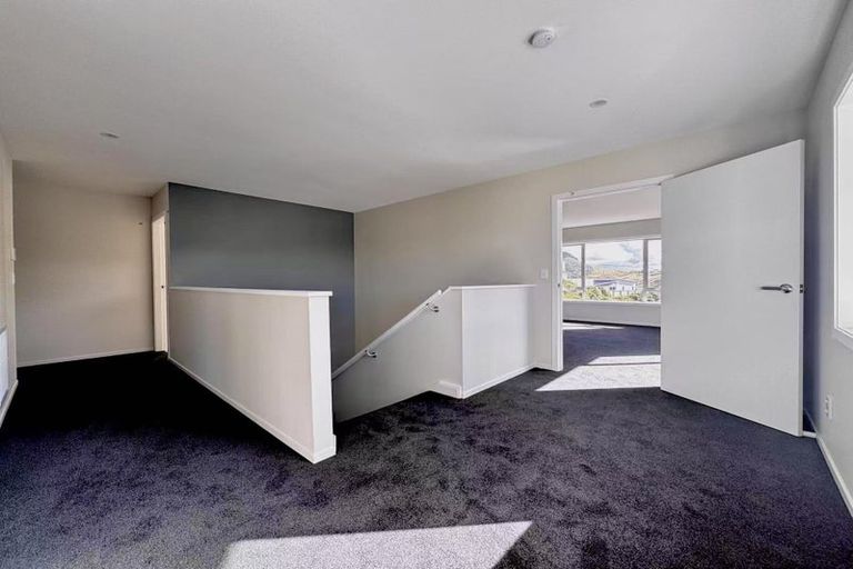 Photo of property in 7 Swinton Place, Churton Park, Wellington, 6037