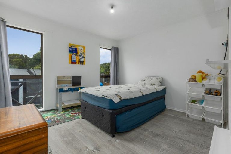 Photo of property in 32 Thimble Lane, Whitby, Porirua, 5024