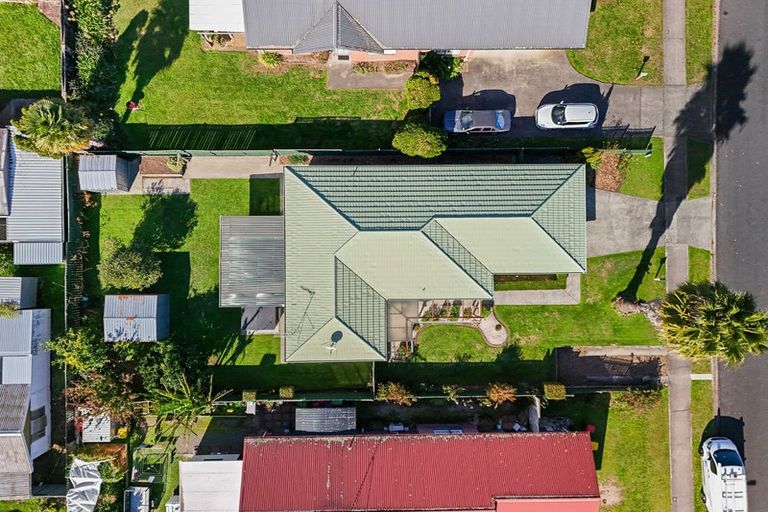 Photo of property in 14 Catalina Drive, Melville, Hamilton, 3206
