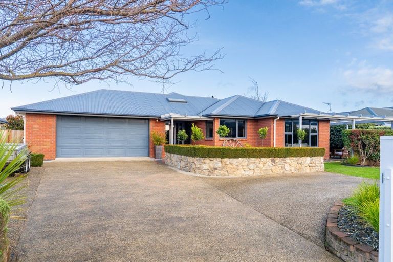 Photo of property in 16 Fenty Place, Mosgiel, 9024