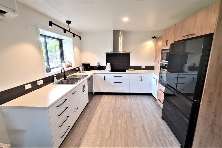 Photo of property in 3 Roebuck Street, Westport, 7825