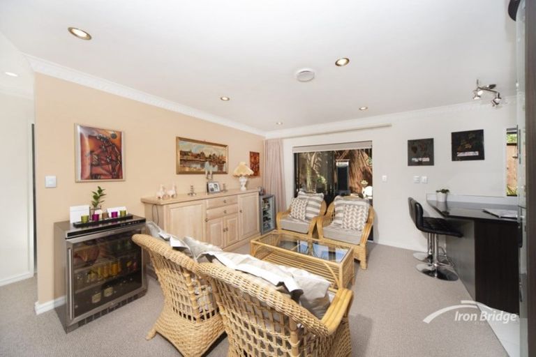 Photo of property in 42a William Souter Street, Forrest Hill, Auckland, 0620