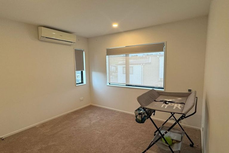 Photo of property in 7b Poruru Close, Papakura, 2110