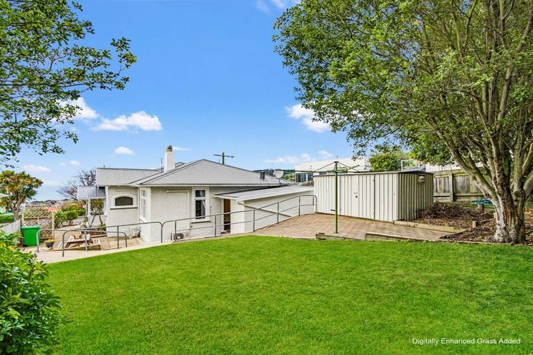 Photo of property in 30 Wharfe Street, South Hill, Oamaru, 9400