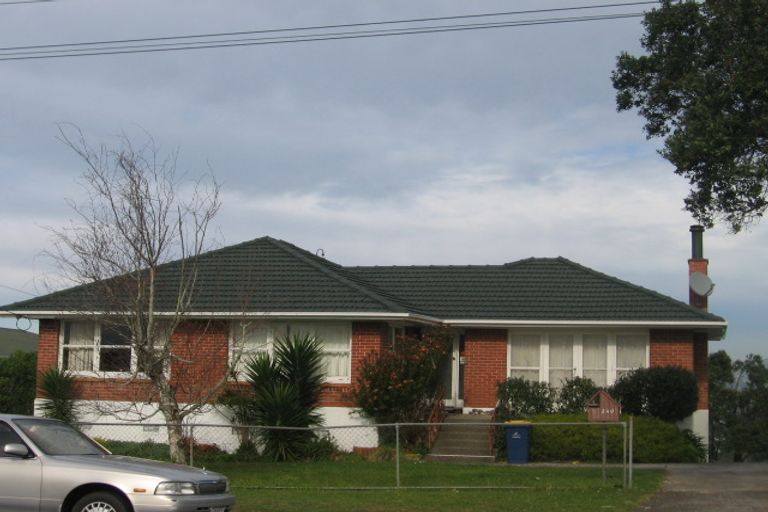 Photo of property in 240 Don Buck Road, Massey, Auckland, 0614