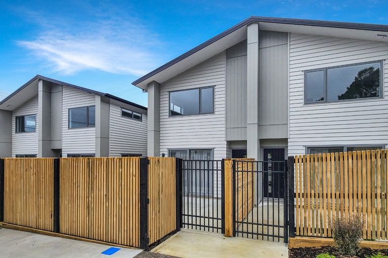 Photo of property in 1 Bledisloe Crescent, Wainuiomata, Lower Hutt, 5014
